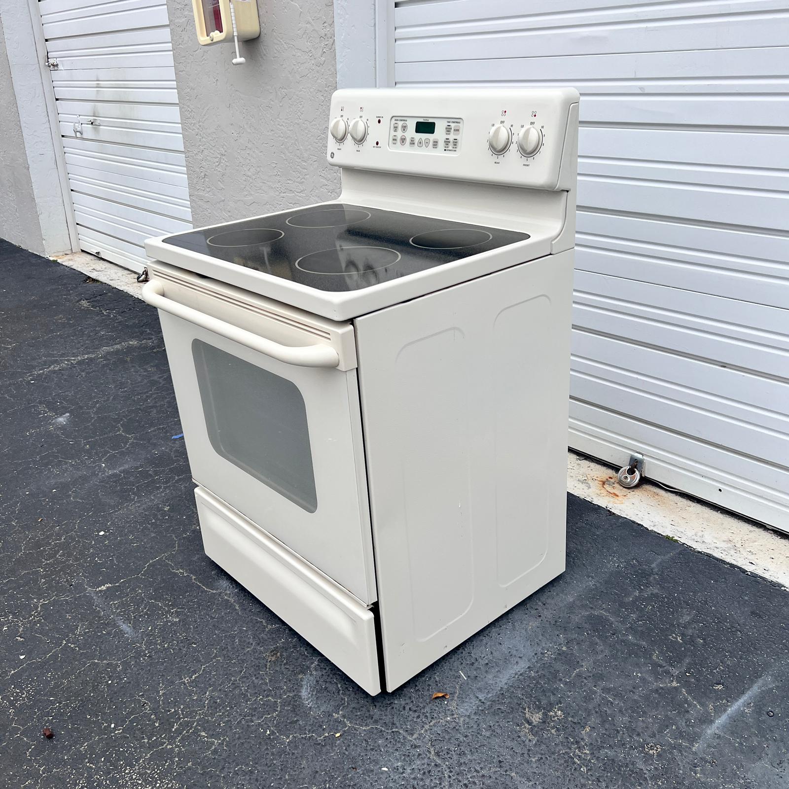 GE Electric Stove GE Electric Stove